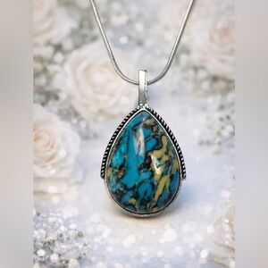 NWT Elegant Silver Necklace with Blue Pendant